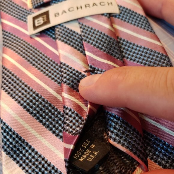 Excellent Used Condition Men's Bachrach Silk USA made Necktie - Picture 2 of 5